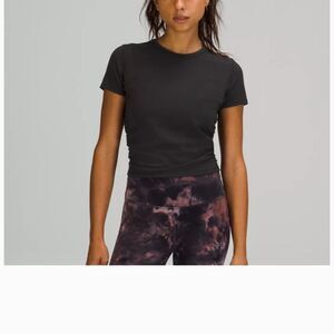 lululemon athletica Black Short Sleeve Tee